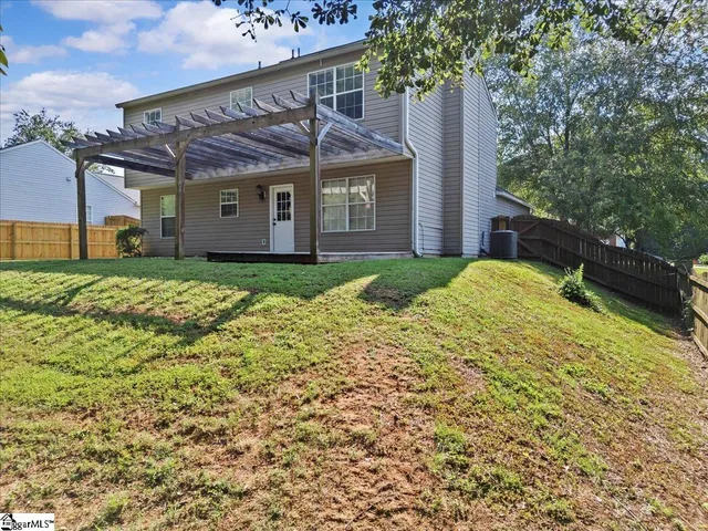 $325,000 | 410 Revis Creek Court, Simpsonville, SC 29681