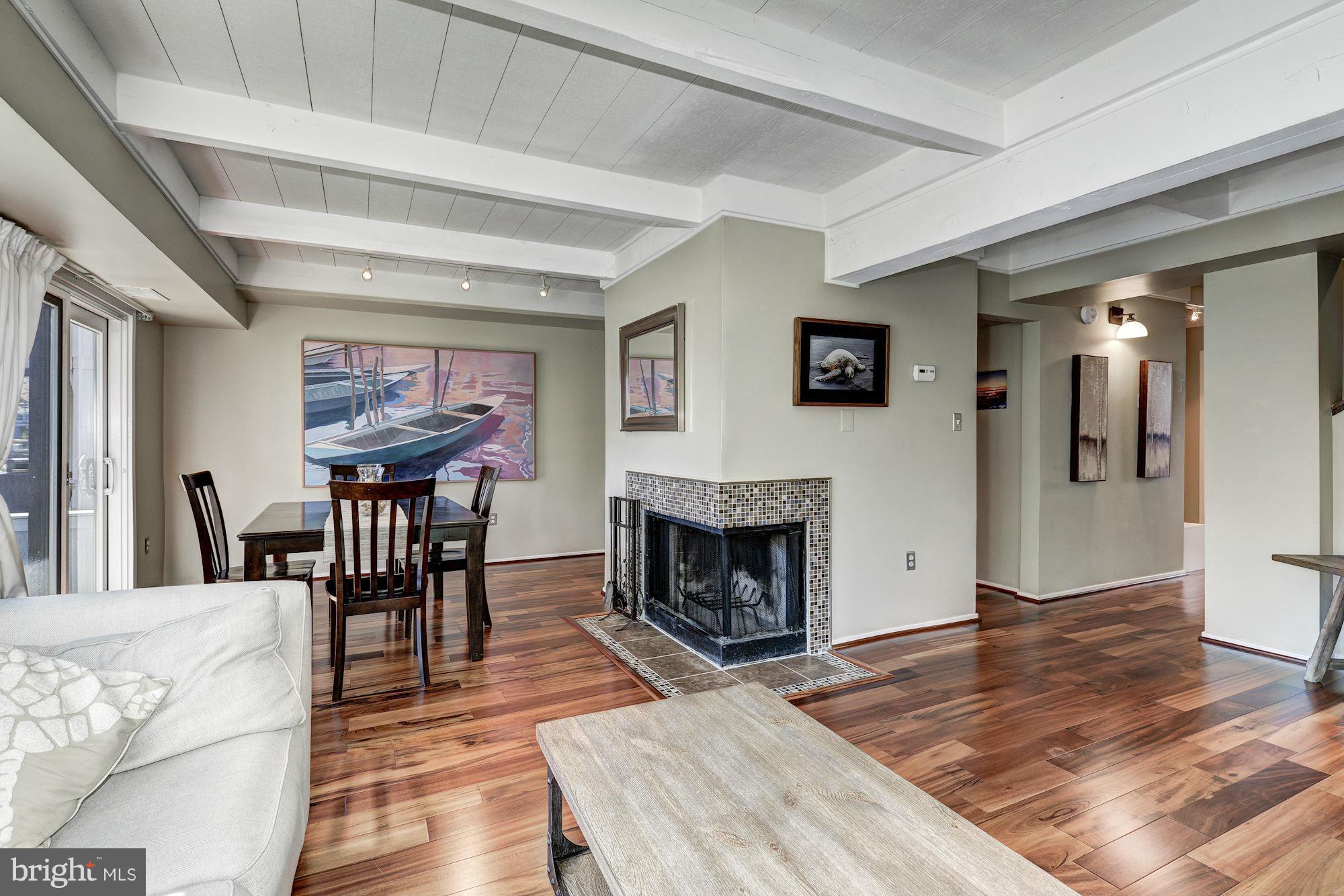 11141 Timberhead Court Reston, VA 20191 - Photo 12 of 30 Main level has Brazilian Koa hardwoods