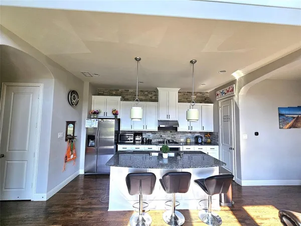 $3,200 | 1230 Lace Bark Way, Arlington, TX 76005