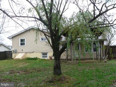803 North York Road Sterling, VA 20164 - Photo 8 of 16 Exterior (Rear)
