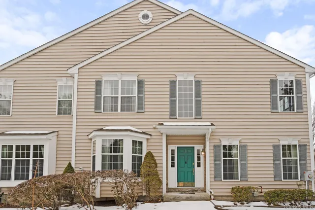 a view of a white house