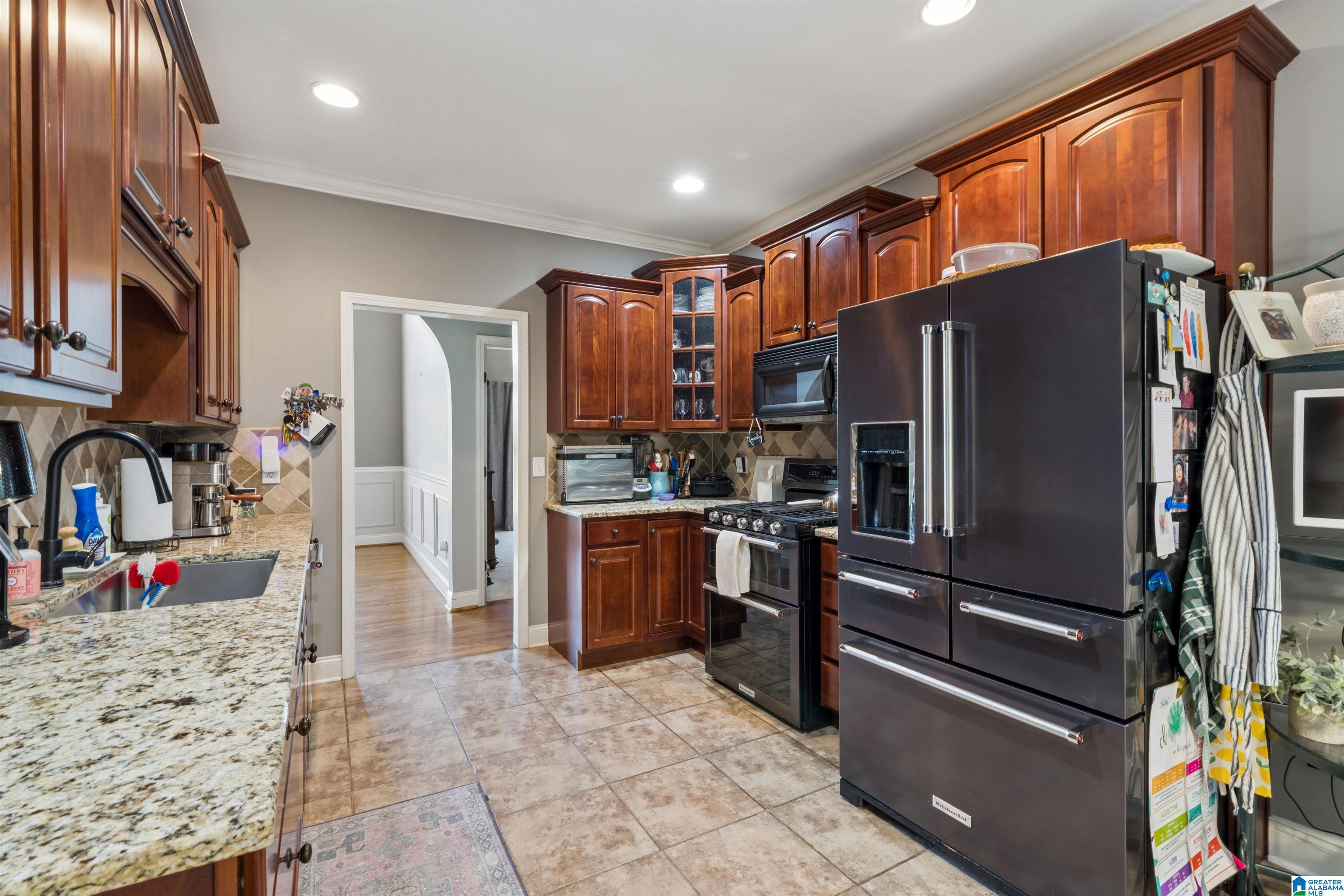 1042 Meadows Lane Moody, AL 35004 - Photo 26 of 44