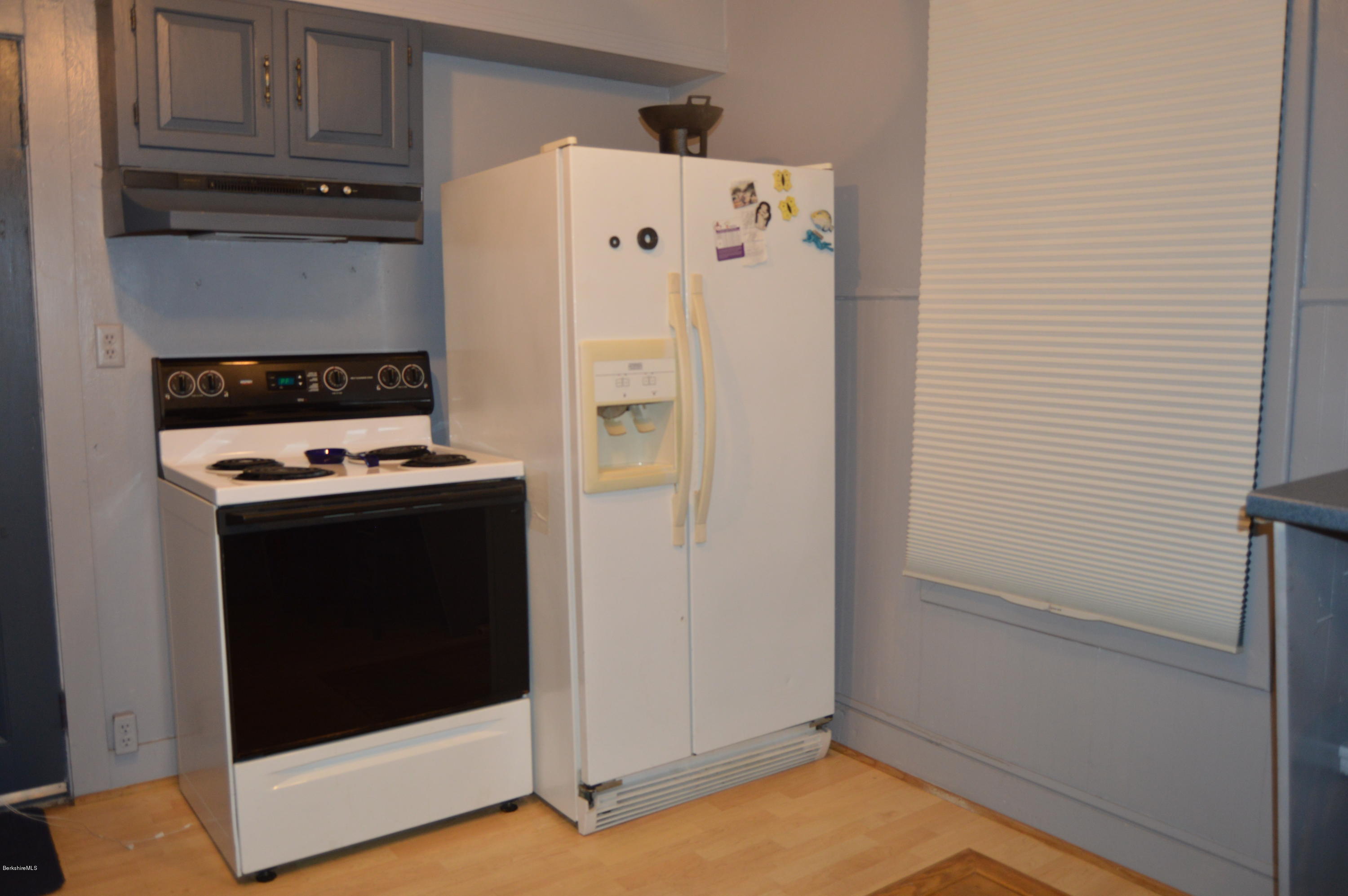 194 North Hoosac Road Williamstown, MA 01267 - Photo 13 of 40 DSC_0047