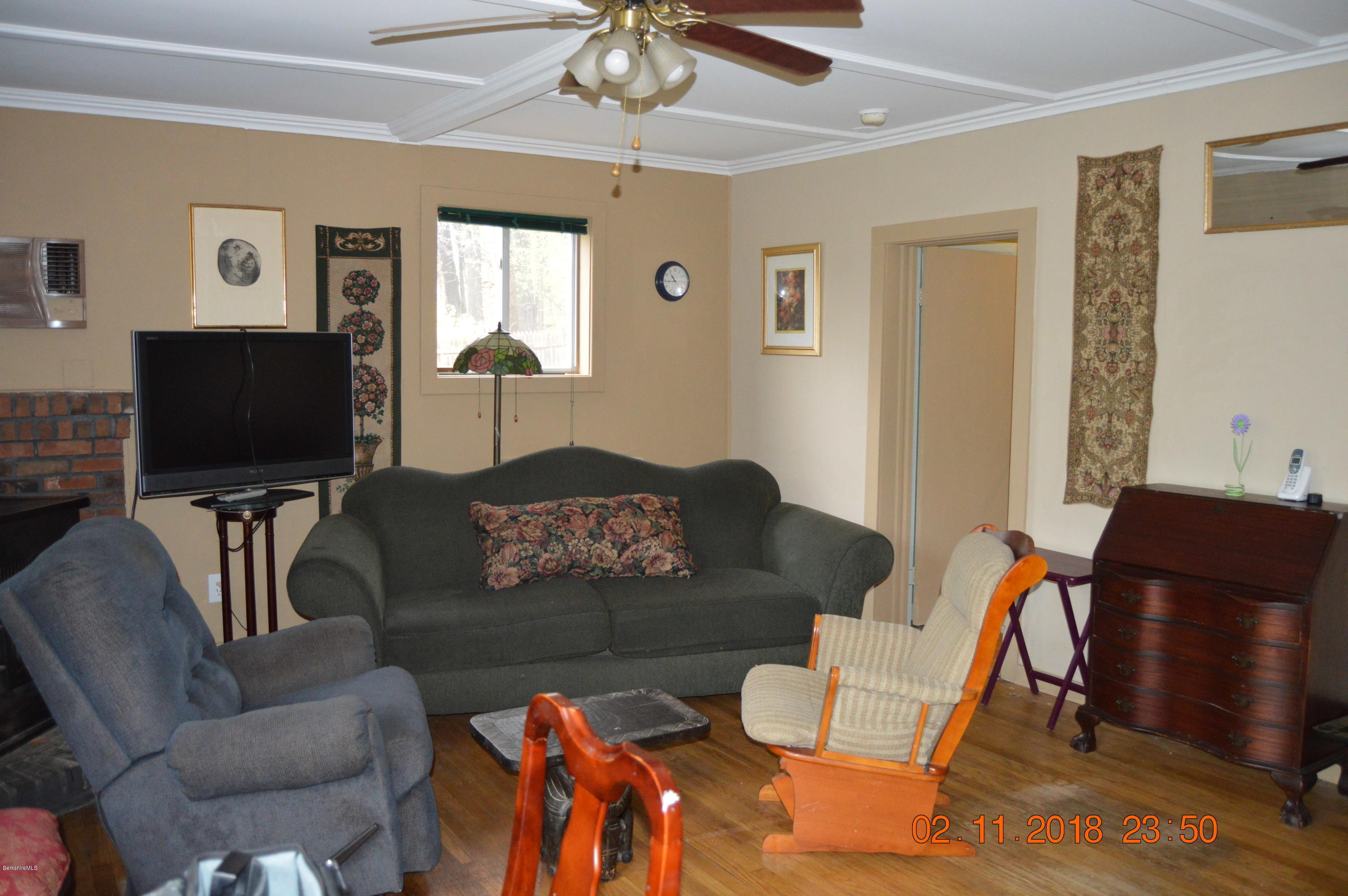 194 North Hoosac Road Williamstown, MA 01267 - Photo 18 of 40 DSC_0056