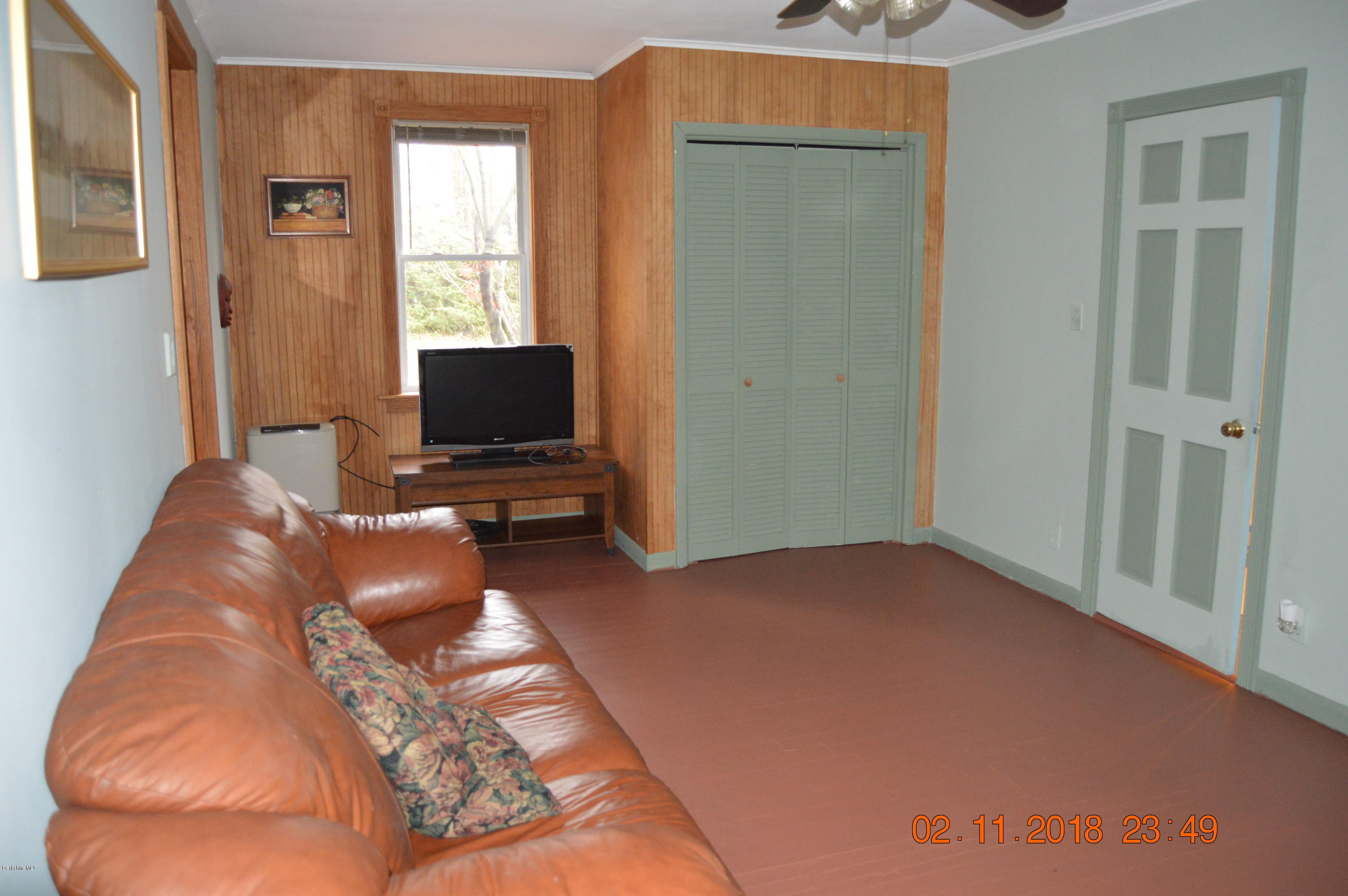 194 North Hoosac Road Williamstown, MA 01267 - Photo 23 of 40 DSC_0053