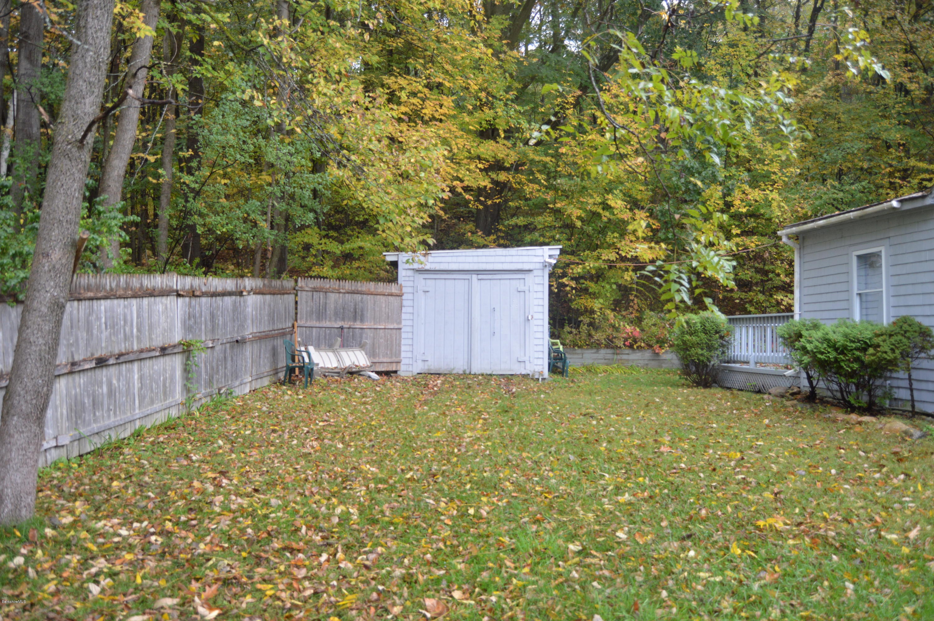 194 North Hoosac Road Williamstown, MA 01267 - Photo 8 of 40 DSC_0043