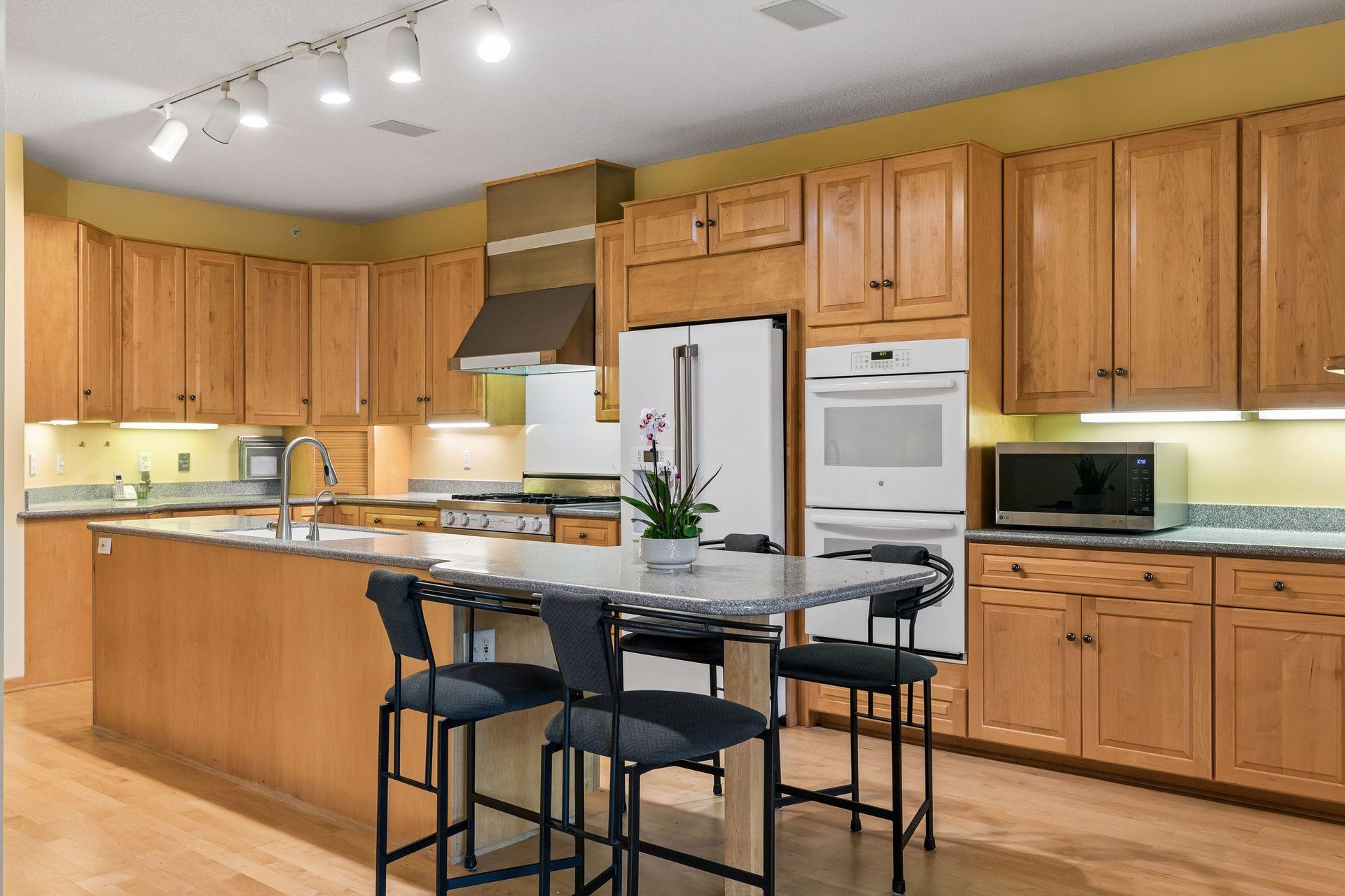 8500 Franlo Road, Unit 307 Eden Prairie, MN 55344 - Photo 8 of 41 Gallery Image 8