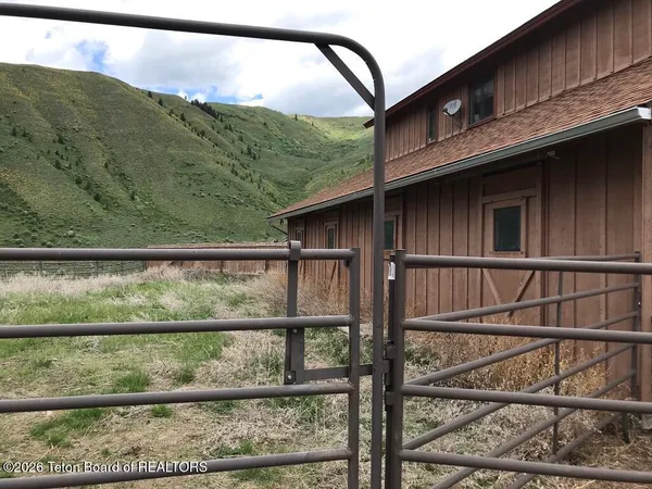 $2,400,000 | 10750 South Dora Street, Jackson, WY 83001