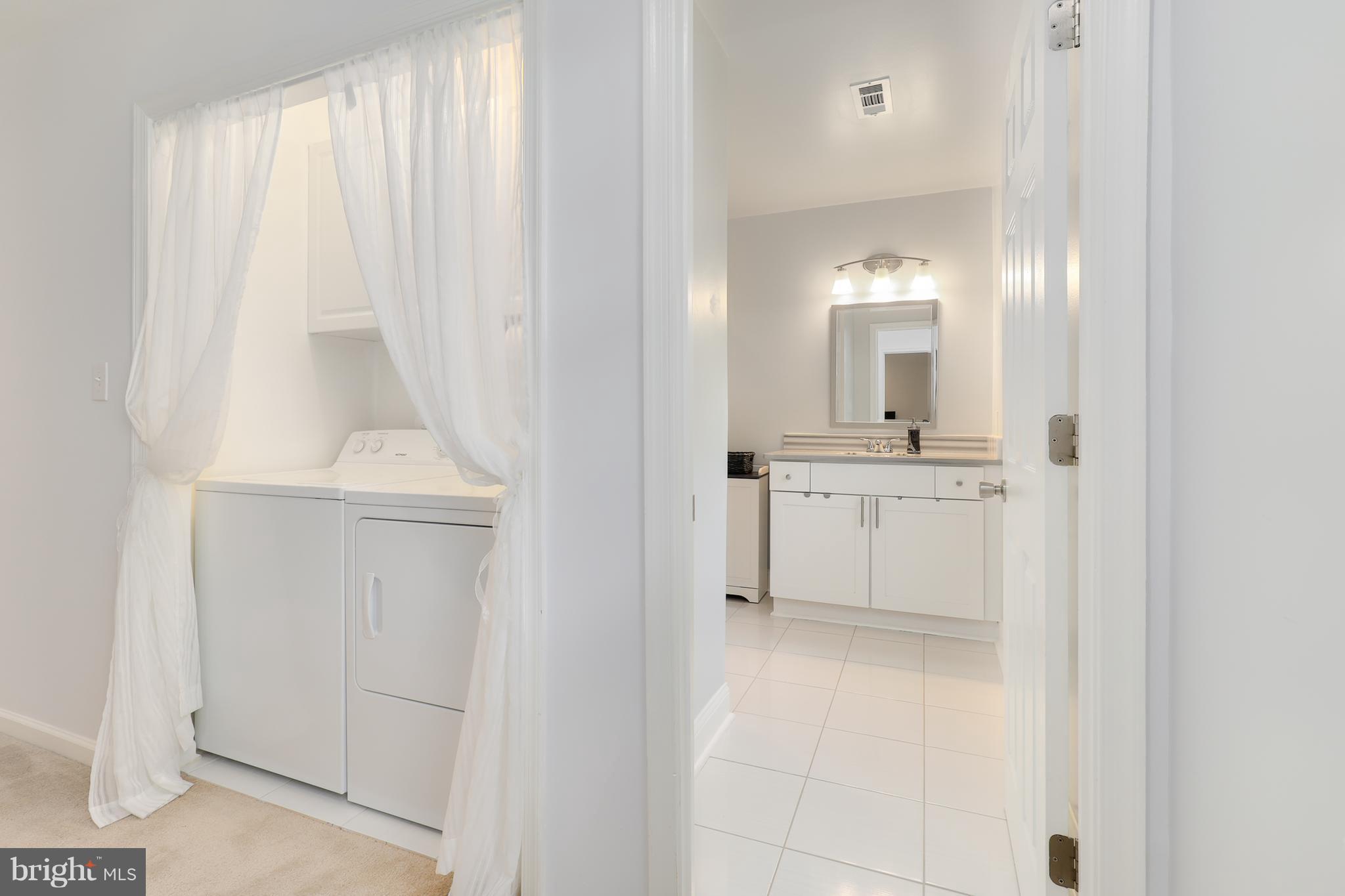 7722 Frederick Road Hyattsville, MD 20784 - Photo 22 of 30 Bath (Master)