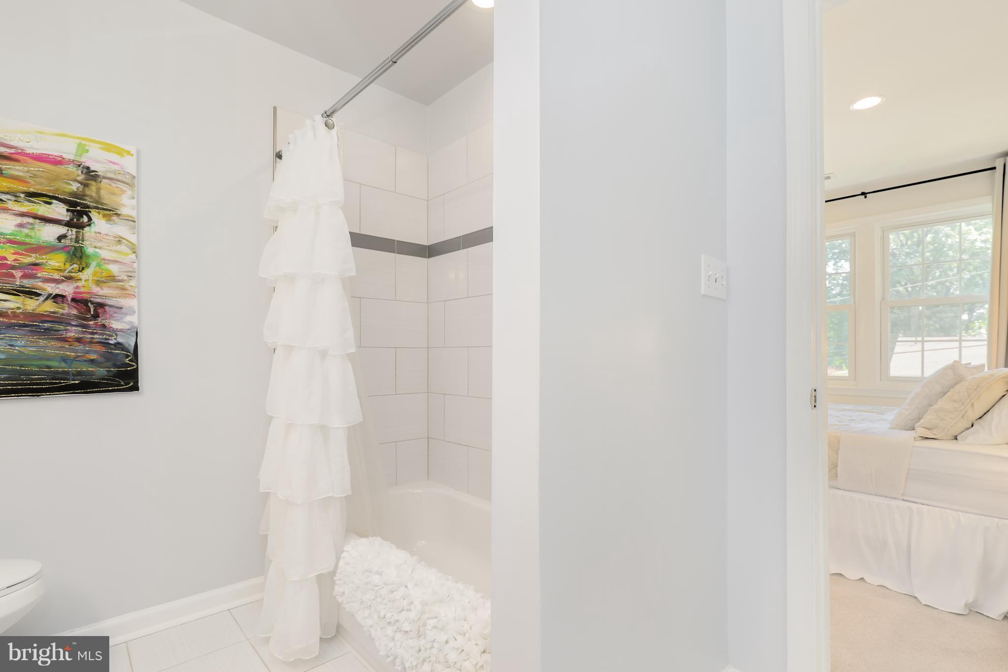 7722 Frederick Road Hyattsville, MD 20784 - Photo 27 of 30 Bath (Master)