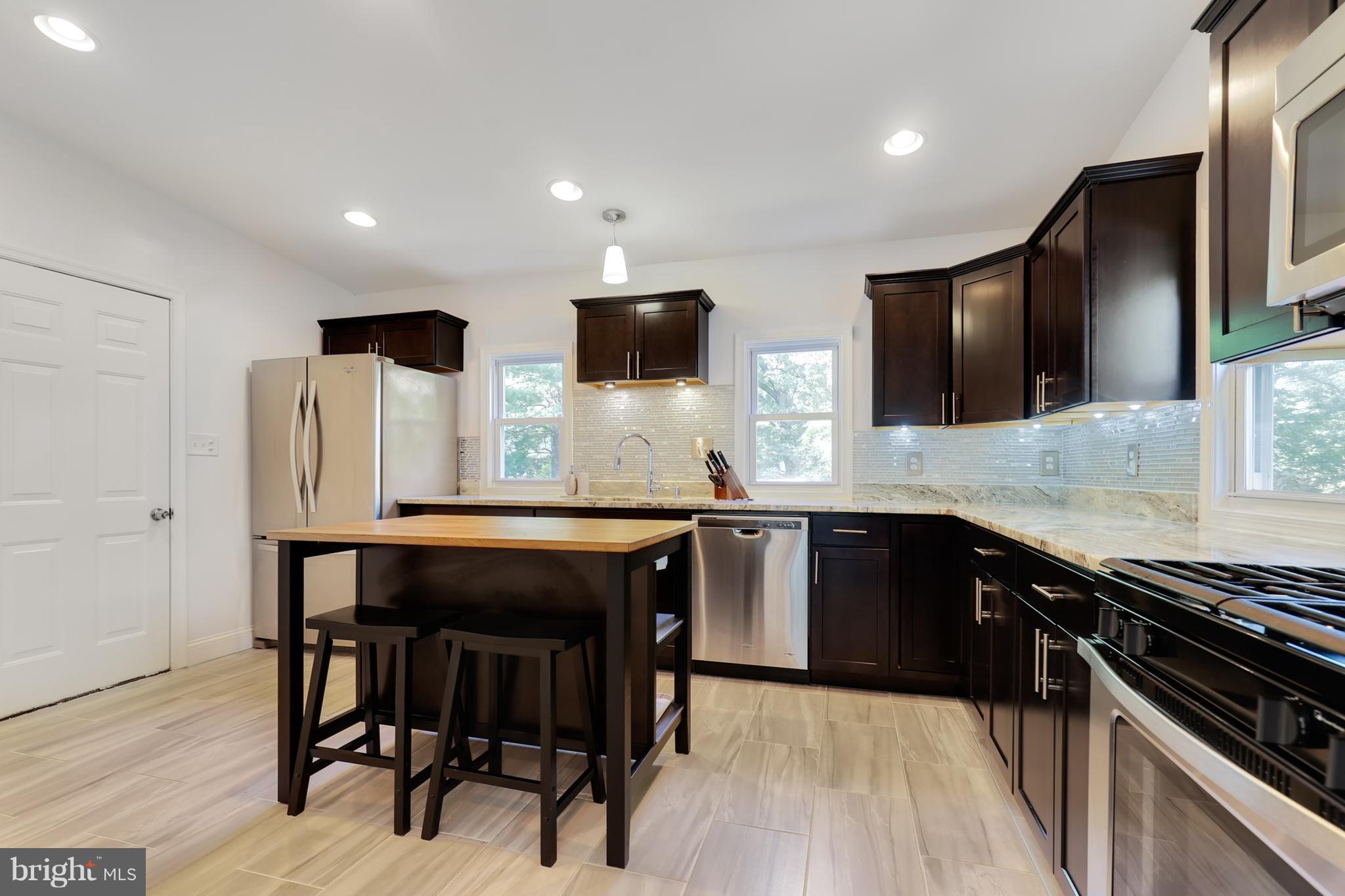 7722 Frederick Road Hyattsville, MD 20784 - Photo 10 of 30 Kitchen