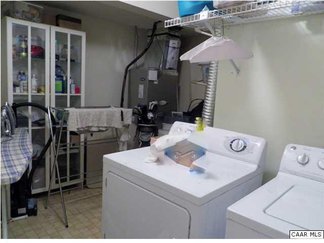 1228 Chatham Ridge Charlottesville, VA 22901 - Photo 8 of 20 a utility room with washer and dryer