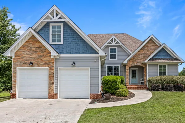 $570,000 | 10952 High River Drive, Soddy-Daisy, TN 37379