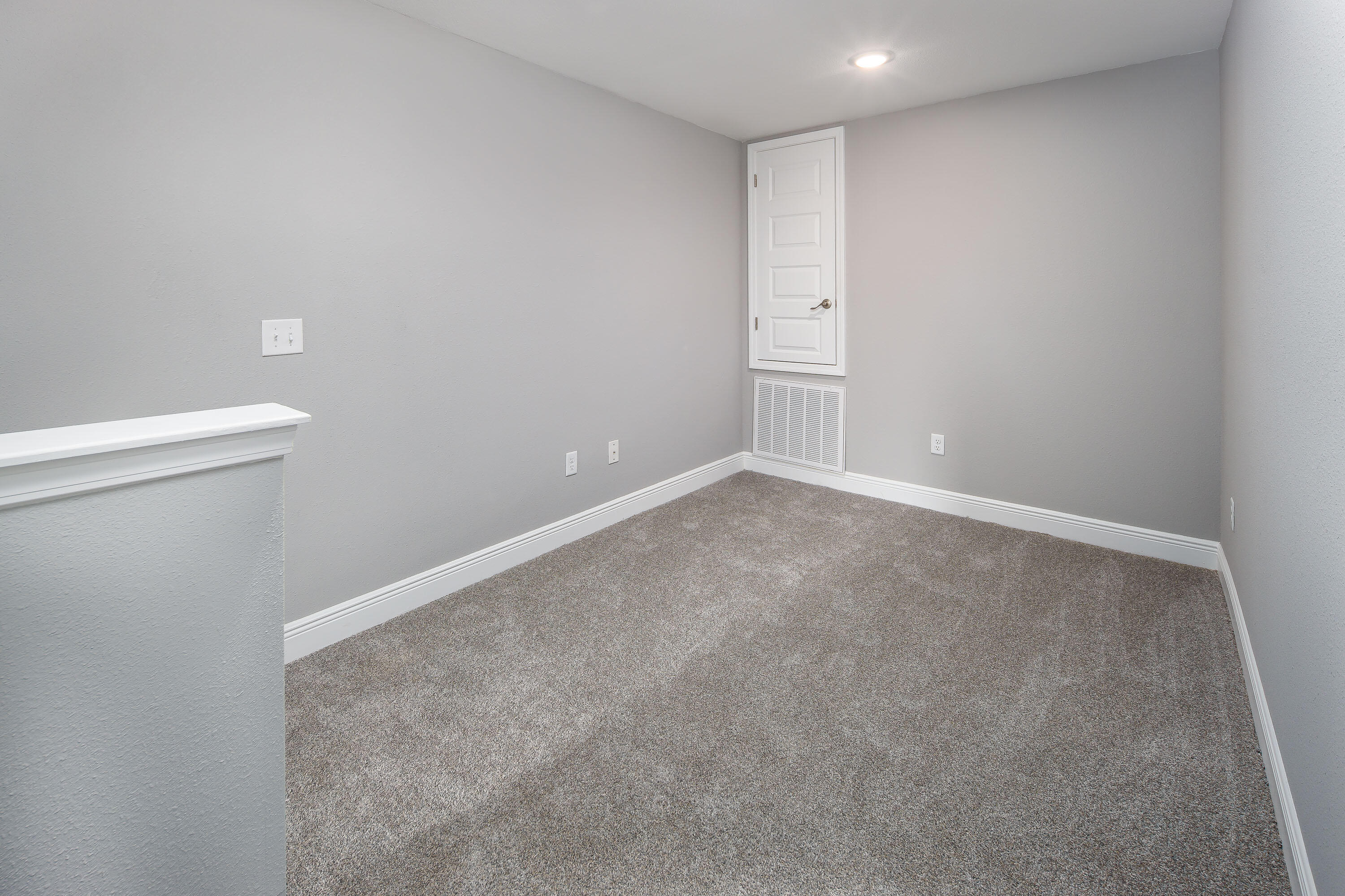 1009 Skylark Road Mary Esther, FL 32569 - Photo 29 of 42 a view of an empty room