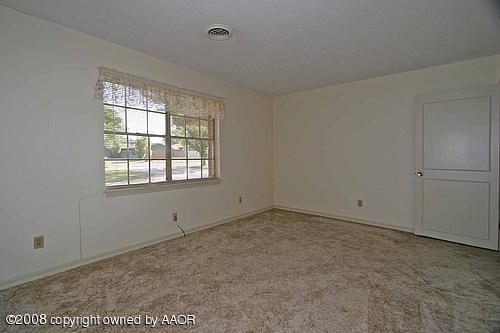 4813 Gary Lane Amarillo, TX 79110 - Photo 3 of 13 2nd Living area or Formal dining room