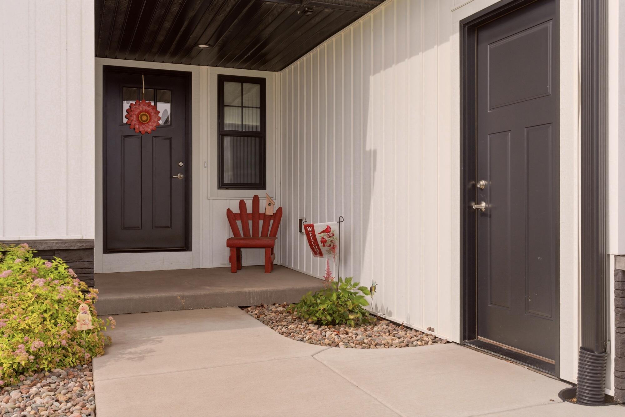 1709 Killdeer Street Holmen, WI 54636 - Photo 2 of 26 Entrance & garage service door