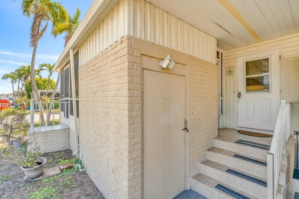 $498,000 | 902 South Ruby Drive, Key Largo, FL 33037