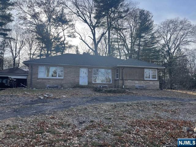 166 Midwood Road Paramus, NJ 07652 - Photo 2 of 15