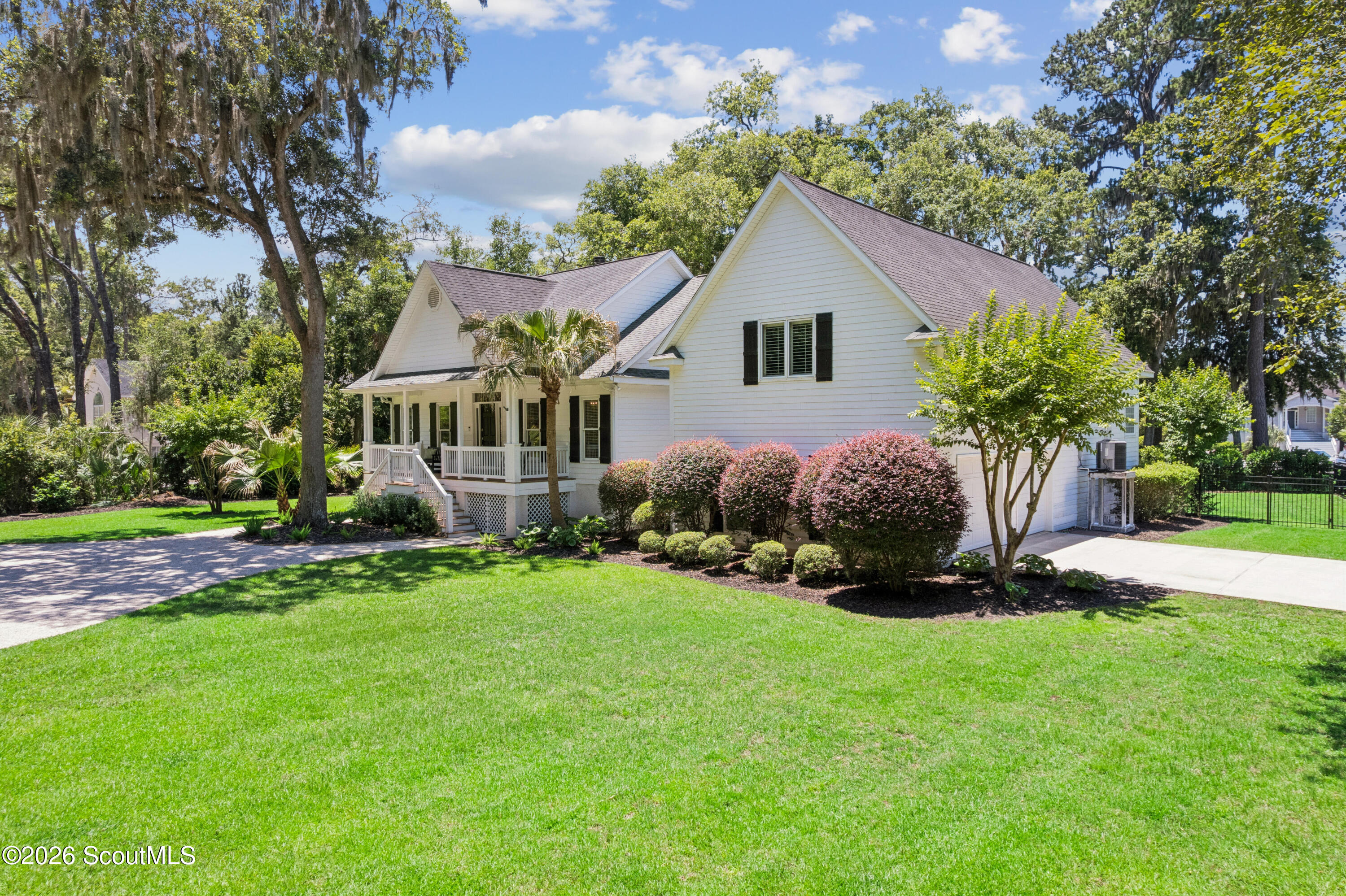 209 West Point Drive St. Simons Island, GA 31522 - Photo 23 of 37