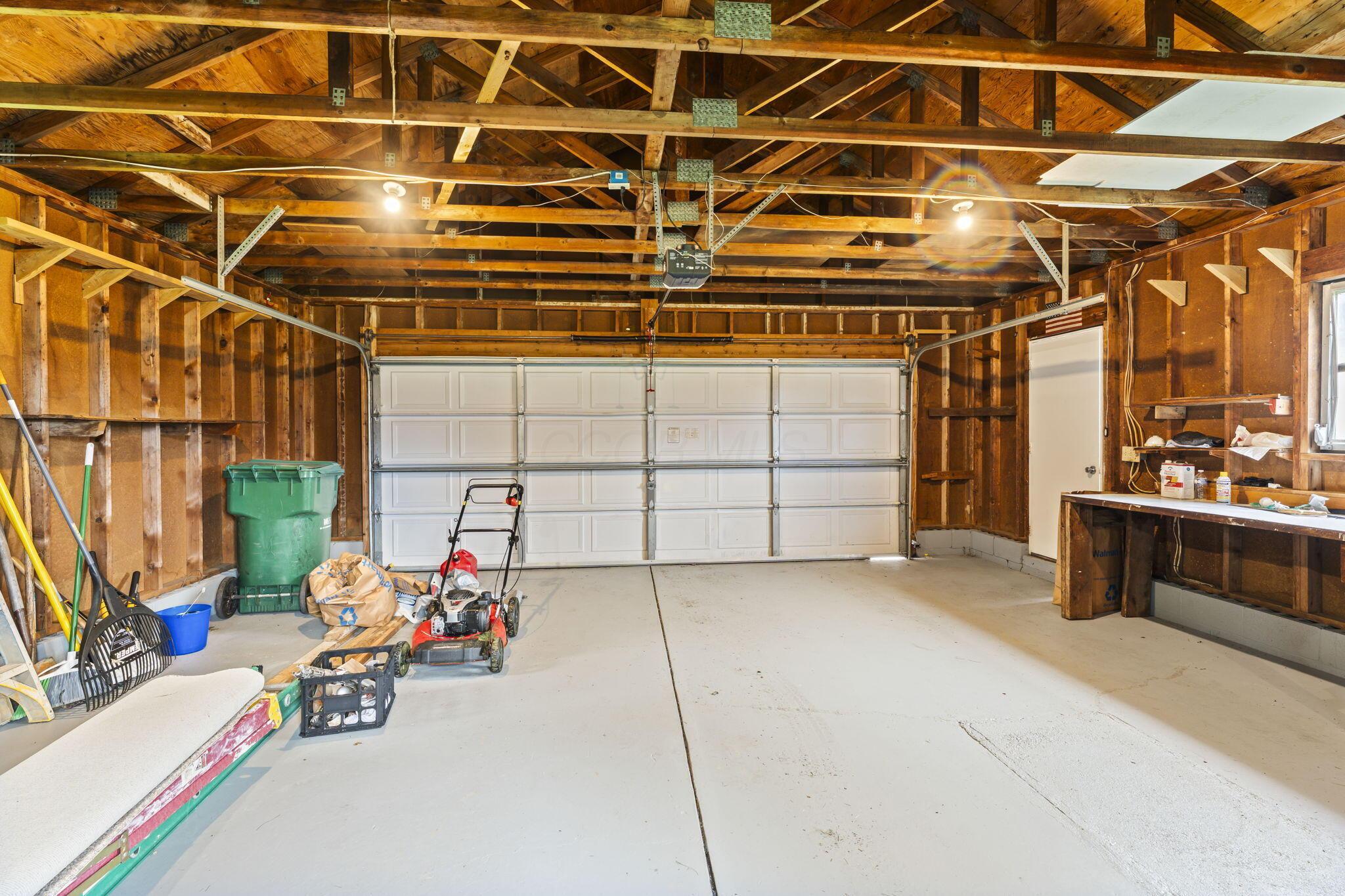 360 North Bird Road Springfield, OH 45503 - Photo 38 of 42 38-web-or-mls-DSC09998