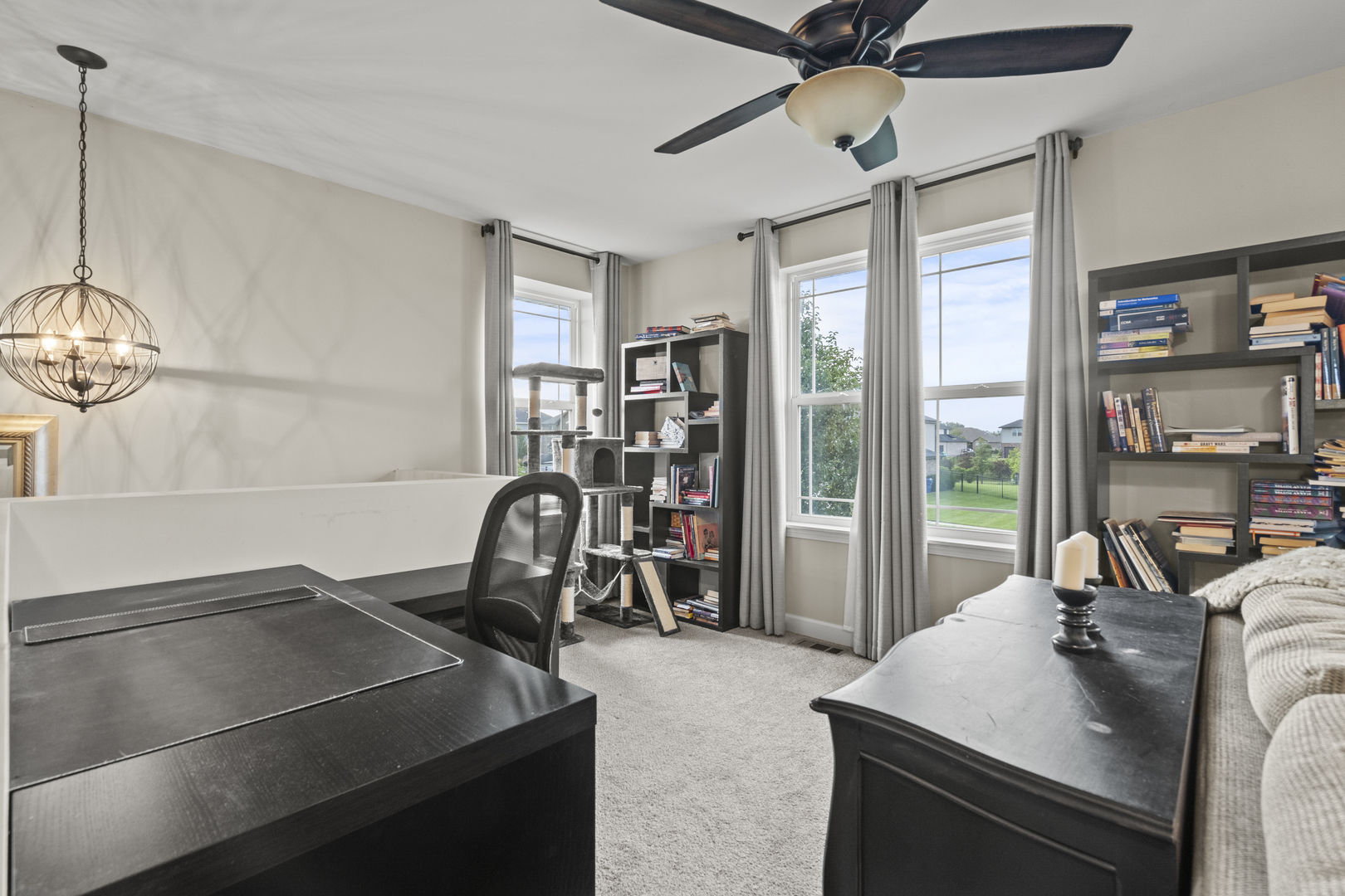15711 Mueller Way Lockport, IL 60441 - Photo 15 of 37 a view of a workspace with furniture