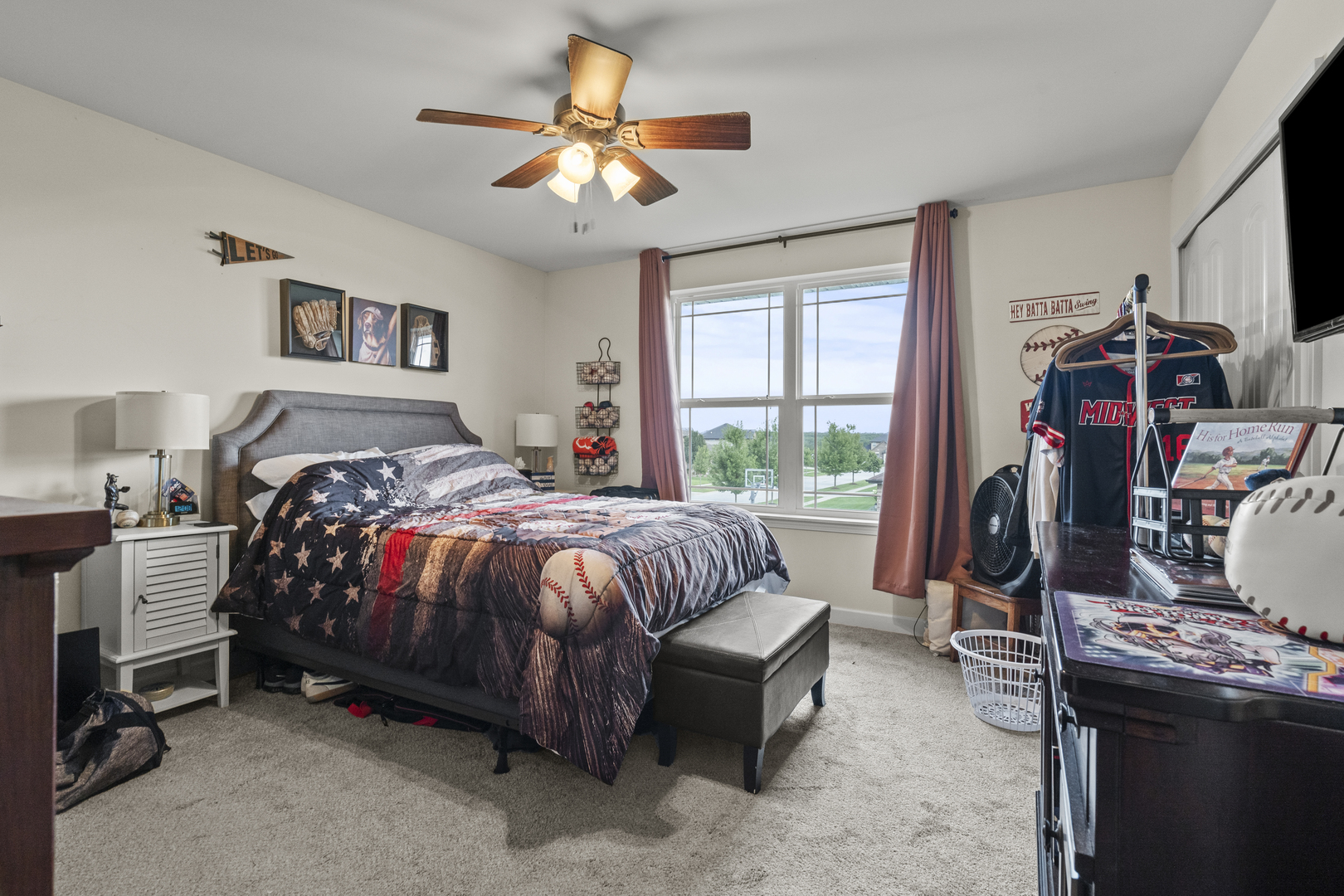 15711 Mueller Way Lockport, IL 60441 - Photo 21 of 37 a bed room with a bed and a window