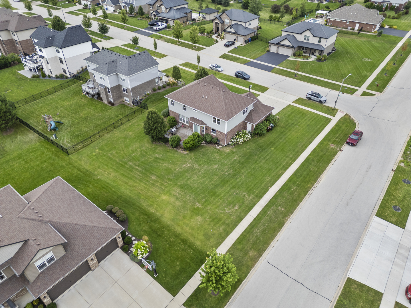 15711 Mueller Way Lockport, IL 60441 - Photo 29 of 37 an aerial view of a house