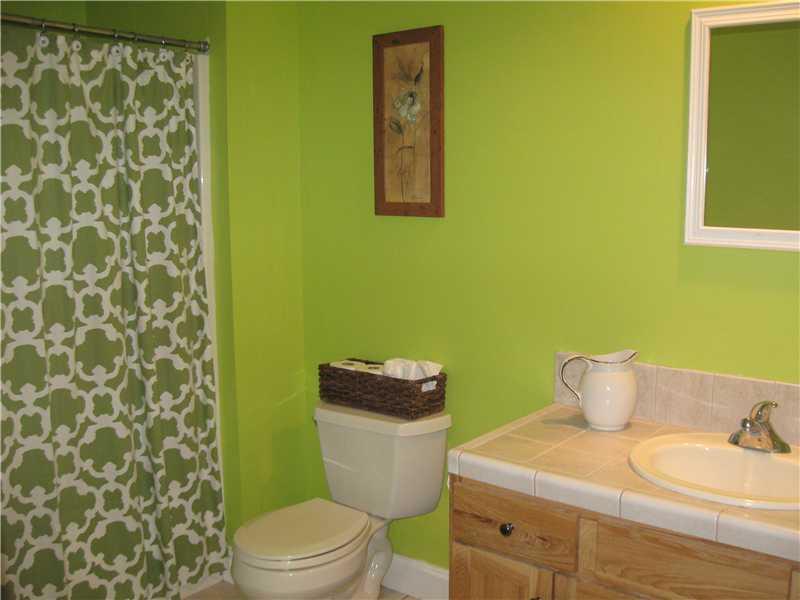 5 Sofia Road Saco, ME 04072 - Photo 31 of 35 Bathroom.