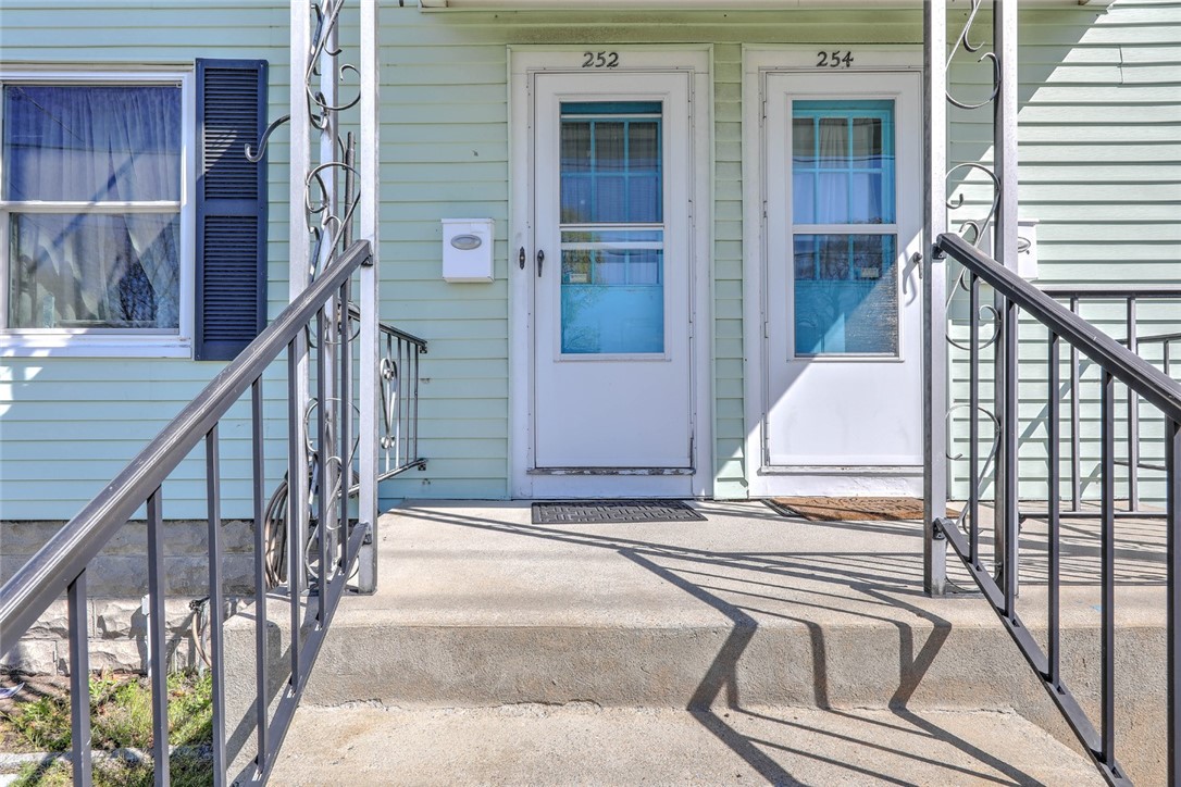 252 Vine Street Pawtucket, RI 02861 - Photo 2 of 29