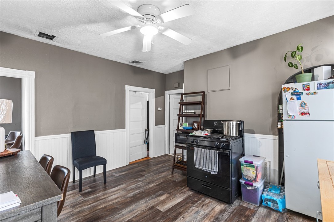 252 Vine Street Pawtucket, RI 02861 - Photo 23 of 29