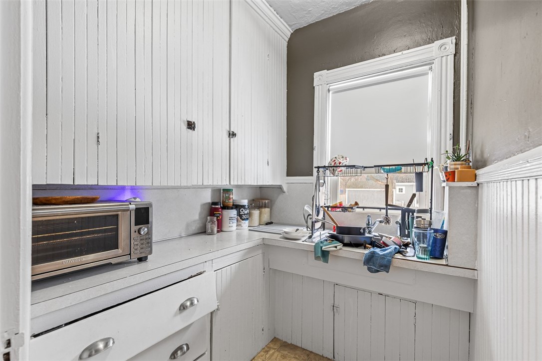 252 Vine Street Pawtucket, RI 02861 - Photo 10 of 29