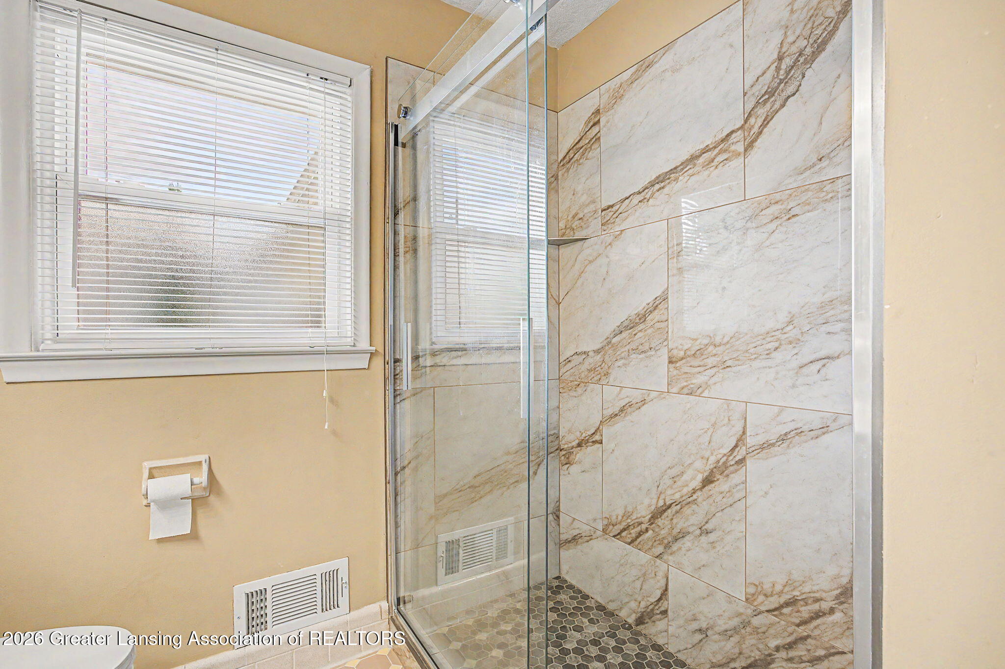 2602 Bedford Road Lansing, MI 48911 - Photo 21 of 40 25-web-or-mls-CQ1A9881