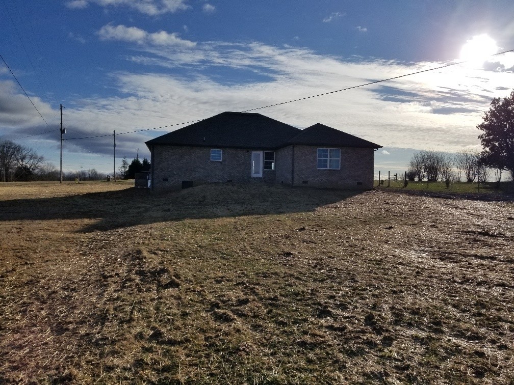 128 White Farm Road Lafayette, TN 37083 - Photo 2 of 17 Gallery Image 2