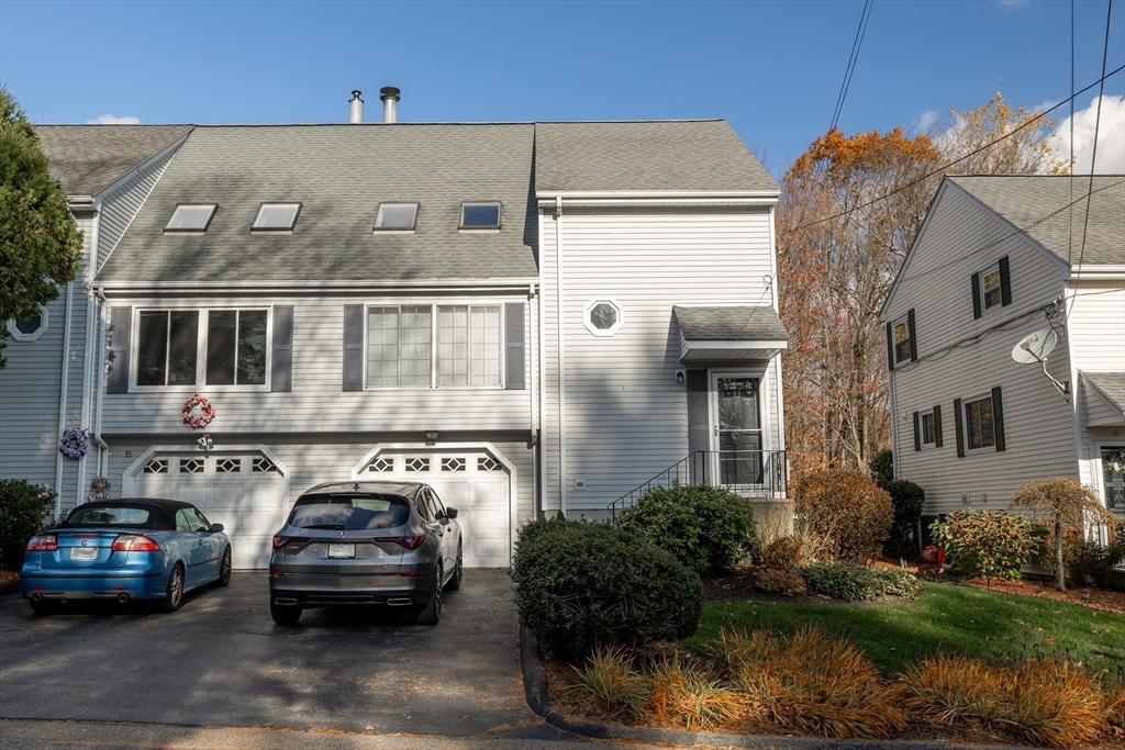 33 Fourth Street Worcester, MA 01602 - Photo 1 of 29 Gallery Image 1