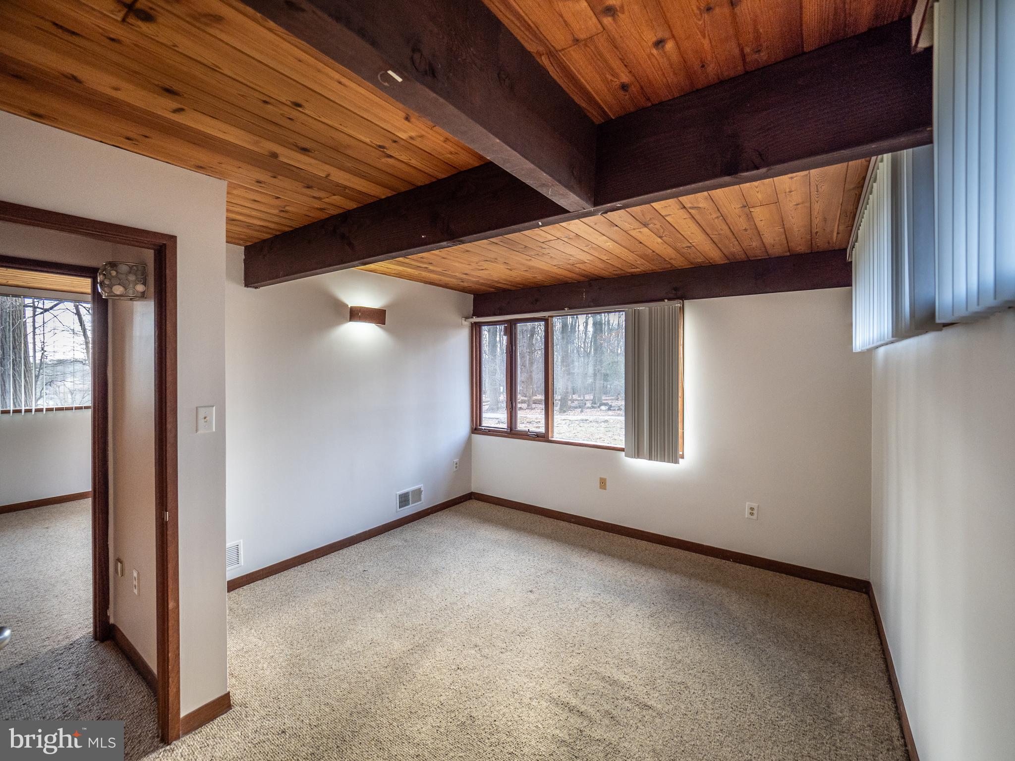 14805 Mockingbird Drive Darnestown, MD 20874 - Photo 28 of 35 a view of livingroom with window