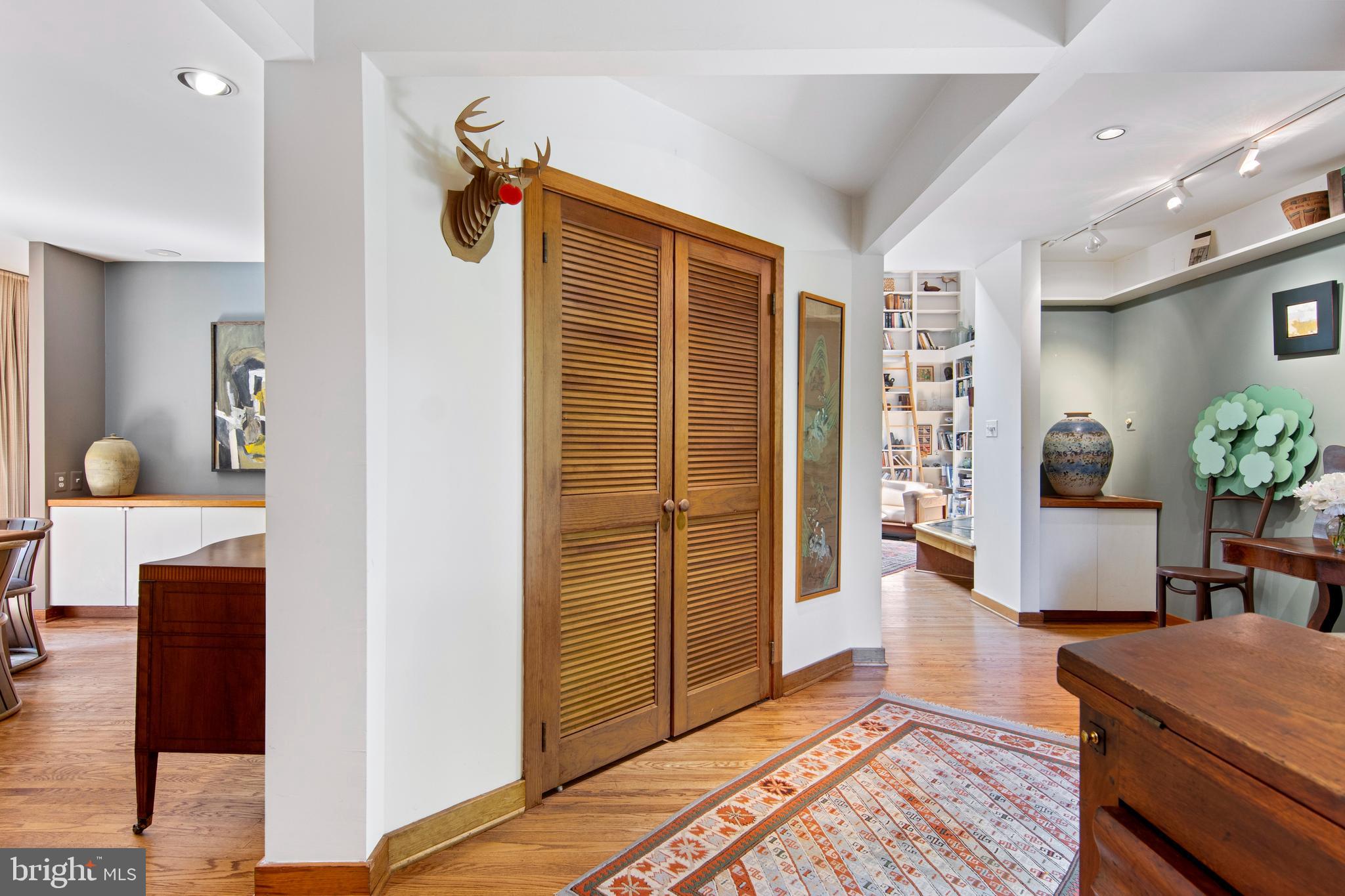 335 A Plush Mill Road Wallingford, PA 19086 - Photo 4 of 108