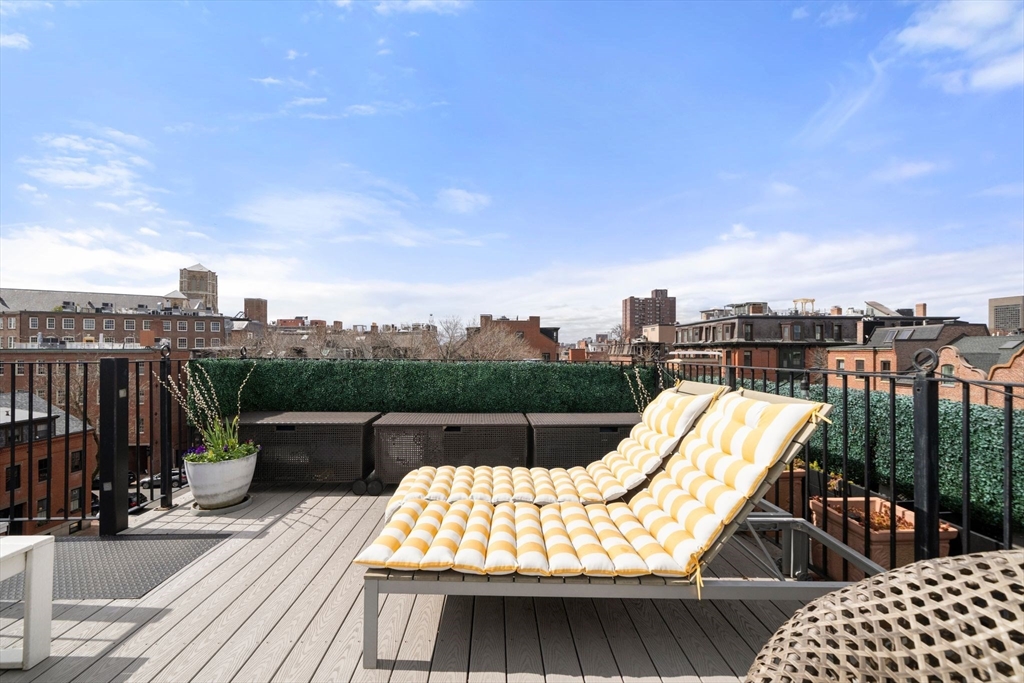 290 Shawmut Avenue, Unit 4 Boston, MA 02118 - Photo 23 of 28 a view of balcony with furniture