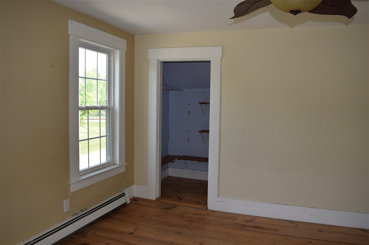 47 Winter Street Rochester, NH 03867 - Photo 12 of 23