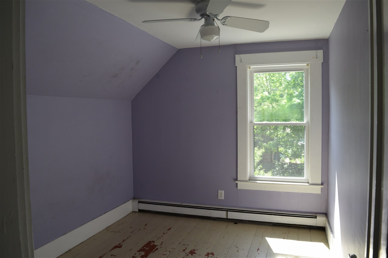 47 Winter Street Rochester, NH 03867 - Photo 9 of 23