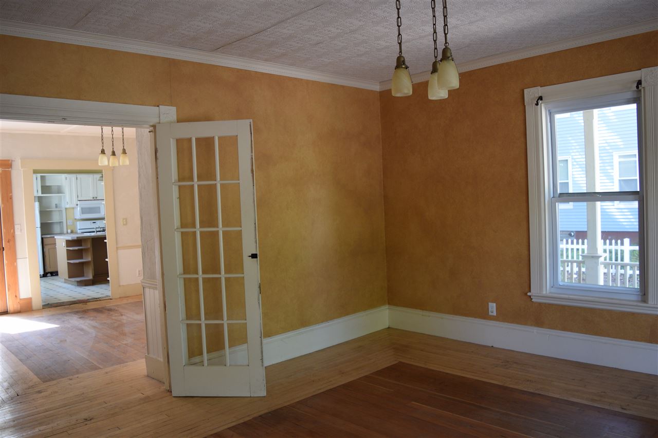 47 Winter Street Rochester, NH 03867 - Photo 10 of 23