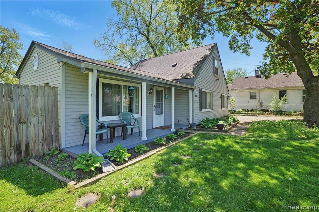 1840 Manse Road Waterford, MI 48328 - Photo 4 of 51 Gallery Image 4