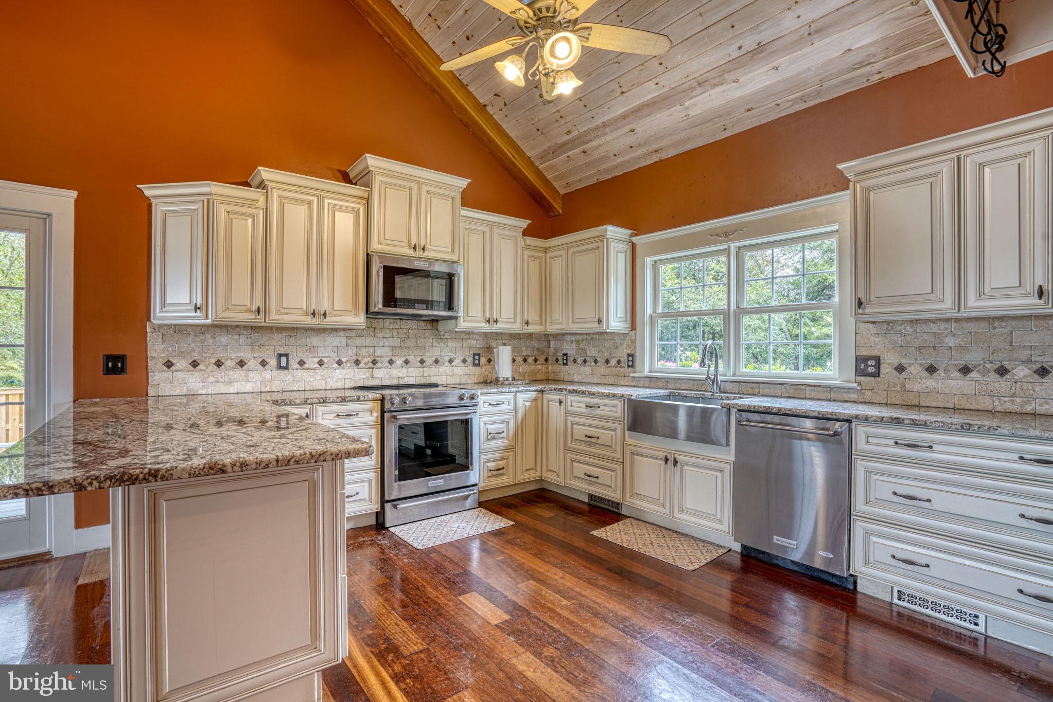 492 Pear Tree Point Road Chestertown, MD 21620 - Photo 24 of 73 Kitchenaid Stainless steel appliances