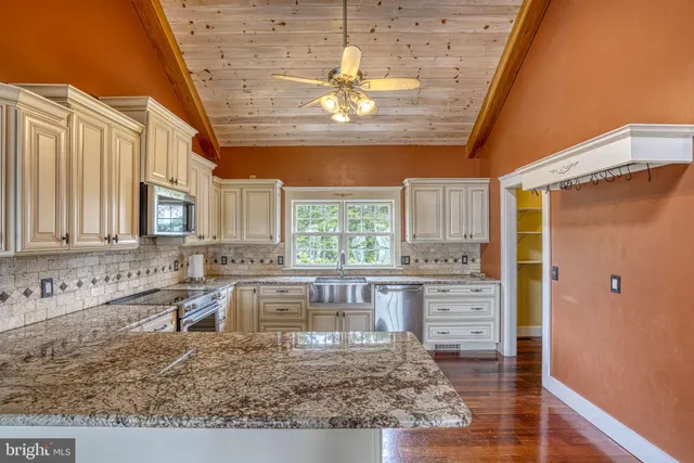 $850,000 | 492 Pear Tree Point Road, Chestertown, MD 21620