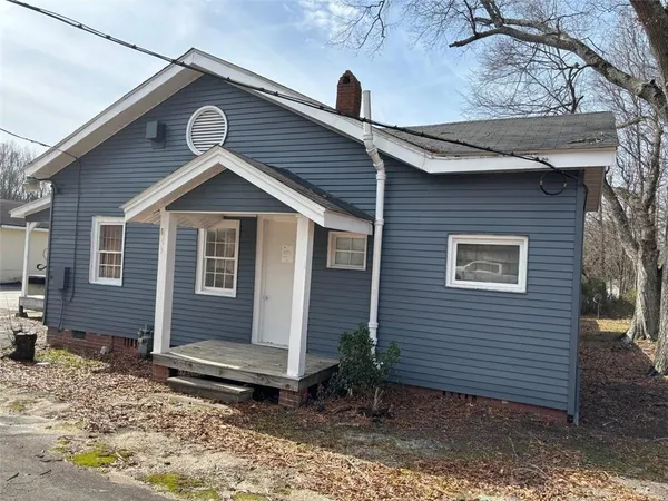 $2,750 | 1304 South Broad Street, Unit A, Monroe, GA 30655