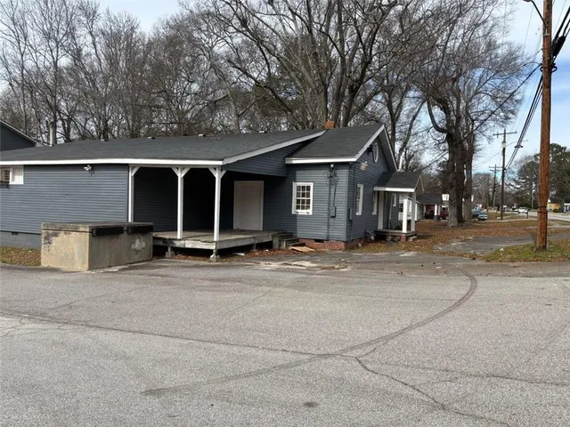 $2,750 | 1304 South Broad Street, Unit A, Monroe, GA 30655