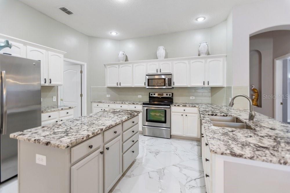 9050 Callaway Drive Trinity, FL 34655 - Photo 17 of 46