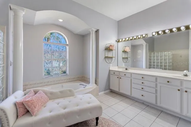 $674,900 | 9050 Callaway Drive, Trinity, FL 34655