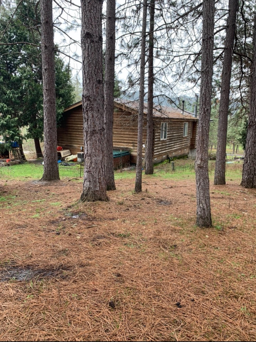 4995 Pleasant Creek Road Rogue River, OR 97537 - Photo 4 of 20 rear