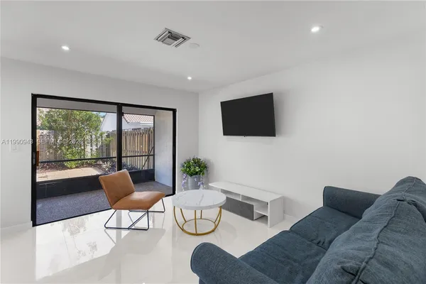 $655,000 | 5535 Eton Court, Boca Raton, FL 33486