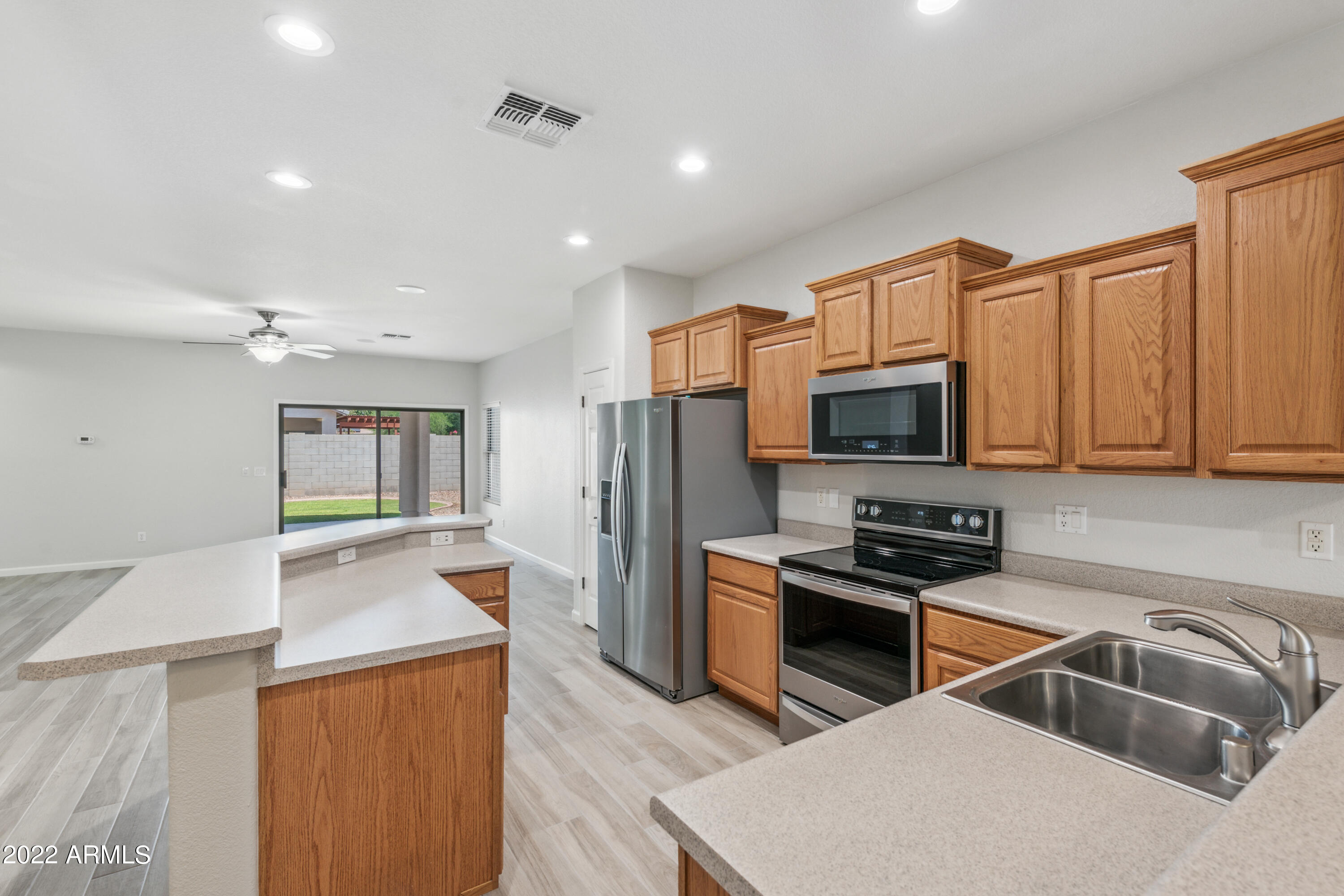 14626 West Redfield Road Surprise, AZ 85379 - Photo 5 of 21 RKP_4945